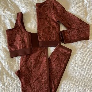 Fabletics Maroon Seamless Set, ALL medium